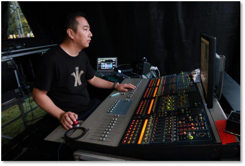 丰富便捷的现场应用motu音乐人访谈调音师邢瑞