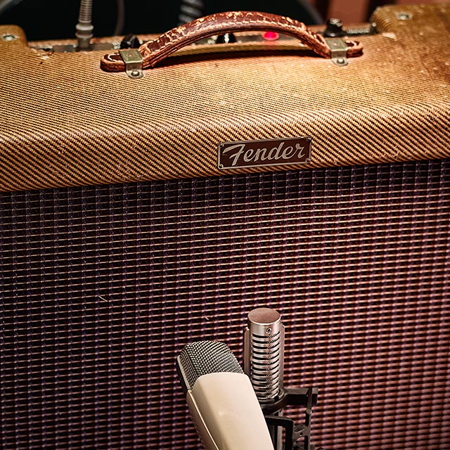 1955fendertweed吉他音箱在电脑上复活了